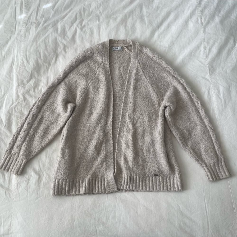 Hollister Cream Open-Front Cardigan in Chunky Knit